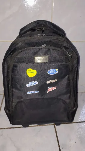 Mala/ Bolsa com rodinhas comemorativa NESTLÉ (relíquia para colecionadores)