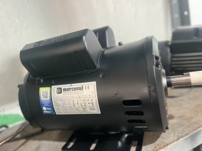 Motores elétricos