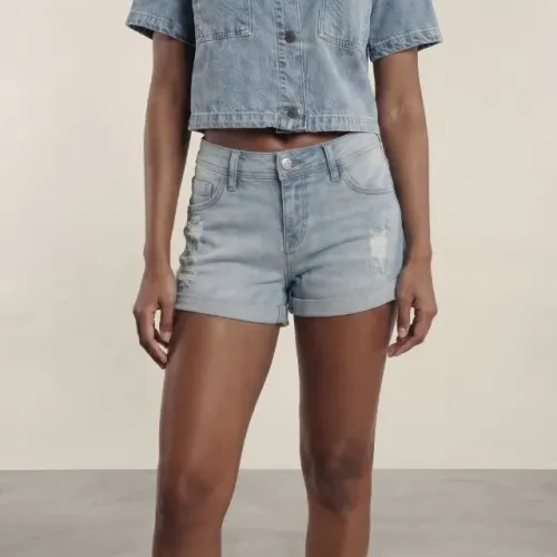 Short Jeans Original Hollister Feminino Claro Curto Destroyed Desfiado Barra Dobrada