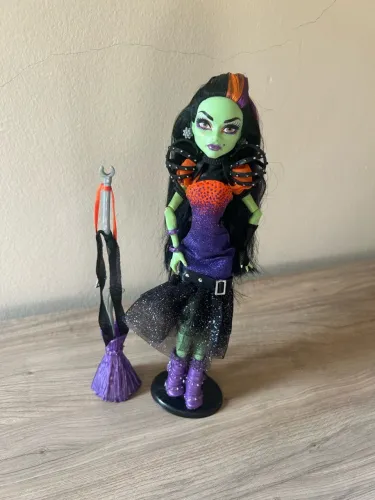 Boneca Monster High Casta Fierce