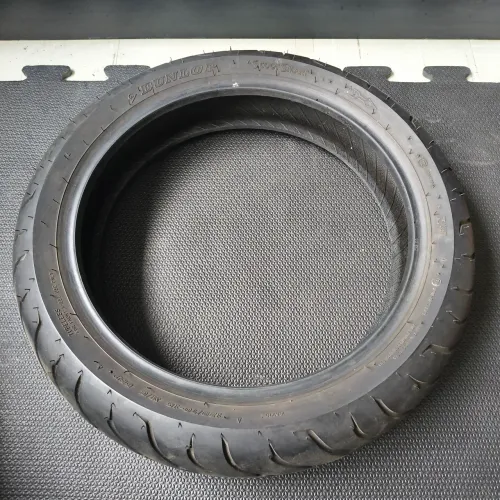 Pneu dianteiro Xmax 250