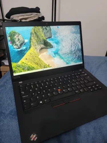 Lenovo Ryzen 5 pro 8GB de ram