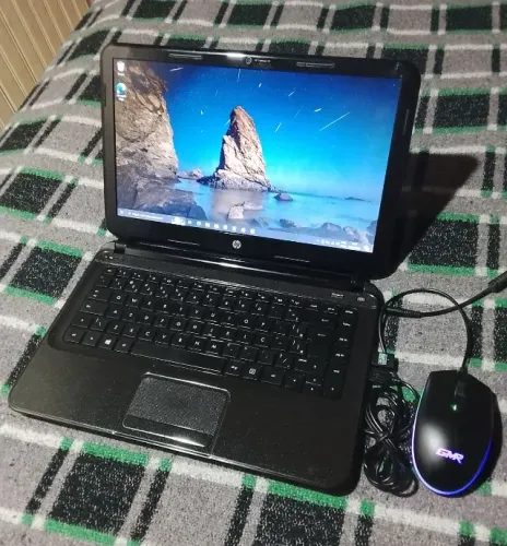 Notebook HP Pavilion com SSD para Trabalho, Estudos e Videos em Full HD