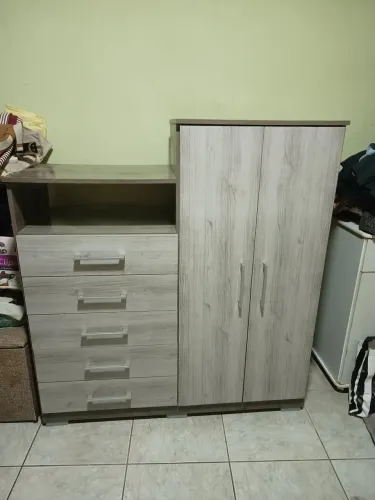 Cômoda com armário lateral