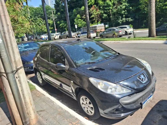 Peugeot 207 XR Sport 1.4 Flex 8V 5P 2010