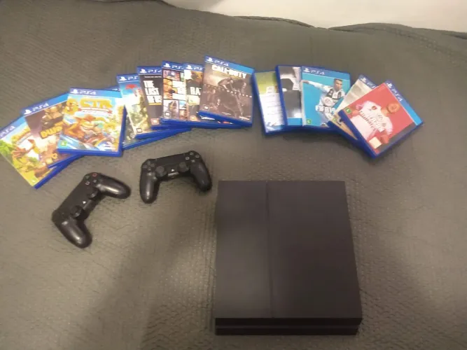 Vendo Play 4 Conservado 