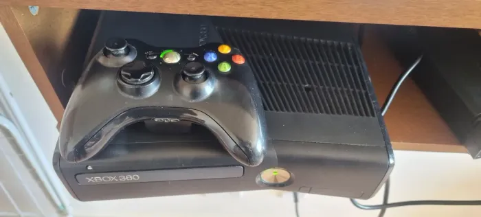 Xbox 360 RGH 3.0 com 74 Jogos.