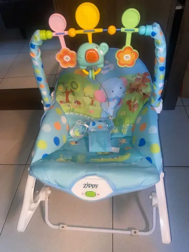 CADEIRINHA DE BALANCO 