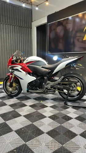 Vendo cbr 600f / hornet 600
