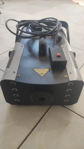 MÁQUINA DE FUMAÇA 2000 WATTS