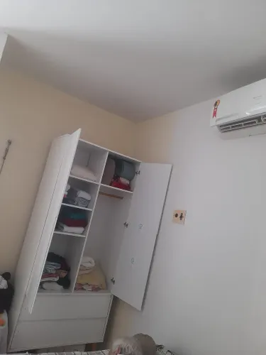Vendo esse guarda-roupa infantil em perfeito estado com um ano de uso
