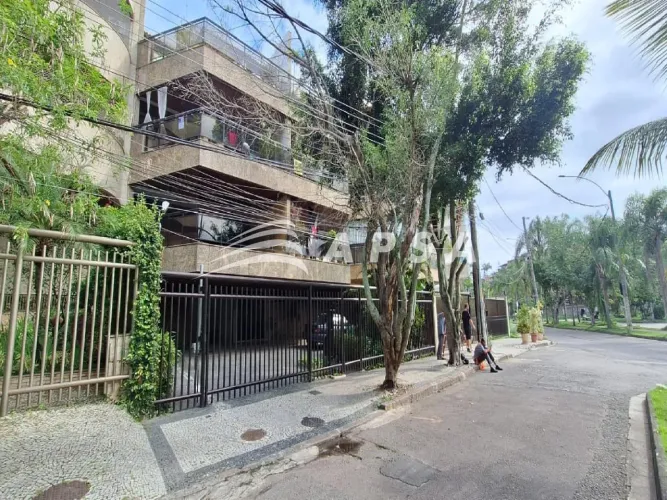 EXCELENTE APARTAMENTO PARA ALUGUEL, LOCALIZADO NO RECREIO DOS BANDEIRANTES. COM 200 M², O