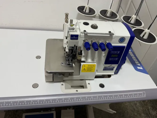 Máquina de Costura