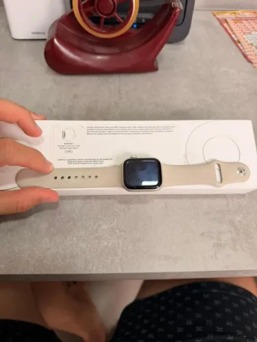 Apple Watch serie 7, 41mm, starlight
