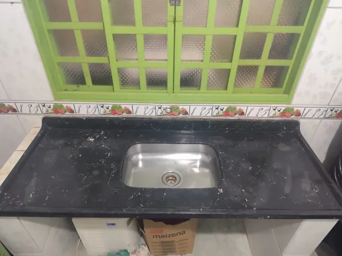 Pia de mármore sintético com cuba