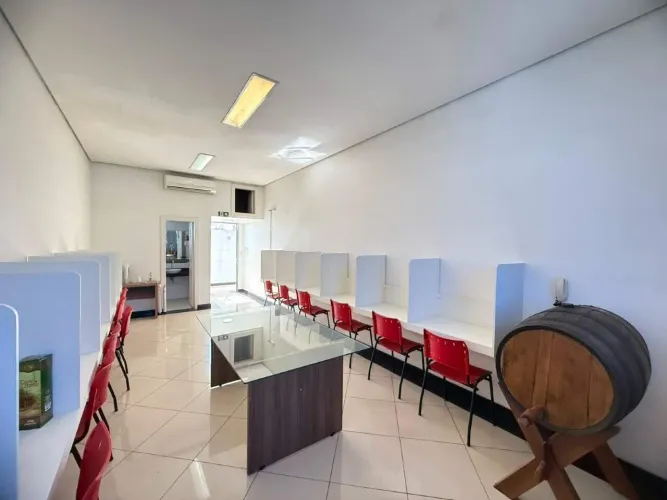 Excelente Sala na Região do Barreiro !!