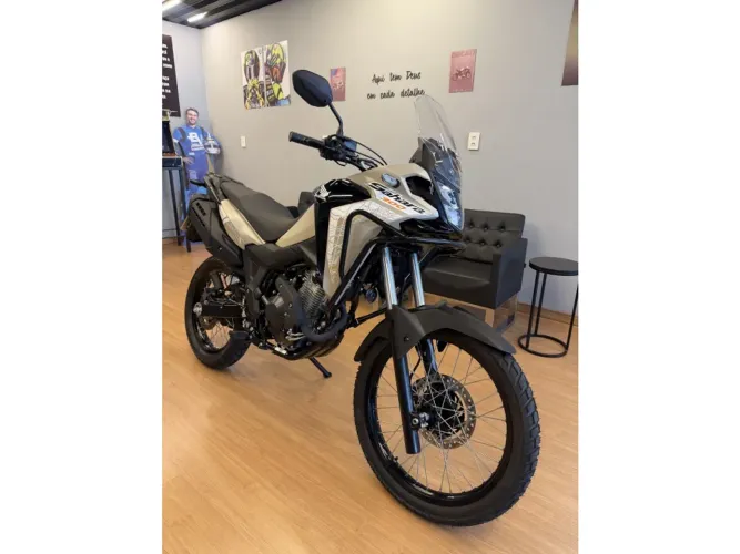 Honda Xre 300 sahara adventure 2026