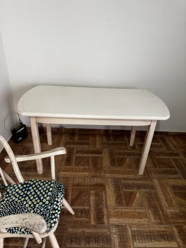 Mesa com 4 cadeiras madeira nobre