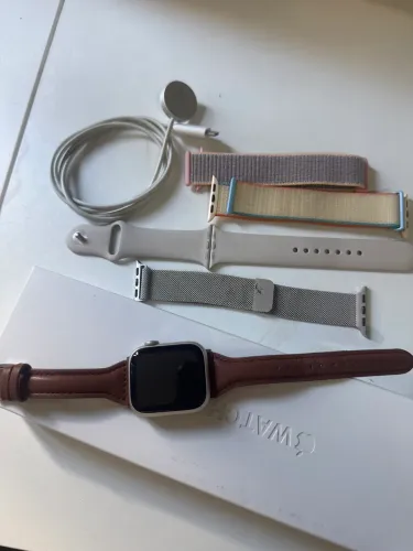 Apple Watch series 8 41mm starlight