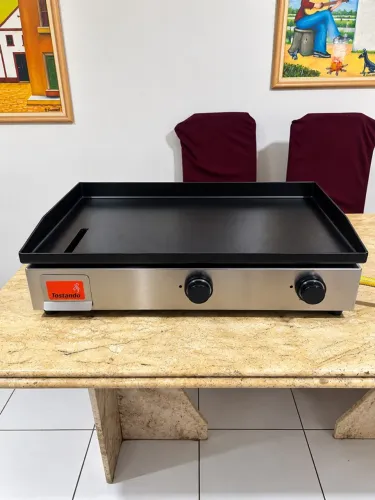 Chapa a Gás Profissional com Pouco Uso