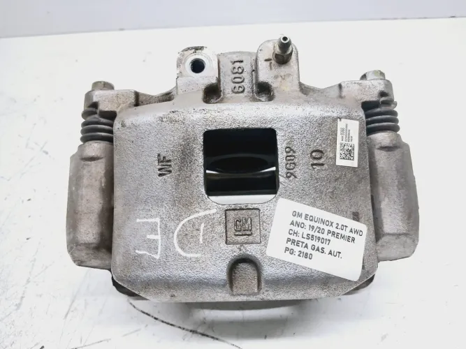 Cavalete Dianteiro Esquerdo Gm Equinox 2.0t 2020 * Prata
