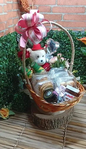 Cesta de Luxo Café da Manhã (Sob Encomenda) Entrego 