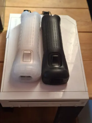 Nintendo Wii completo desbloqueado 2 controles