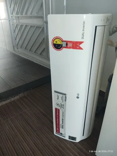 Evaporadora LG Dual Inverter 9.000 BTU/h
