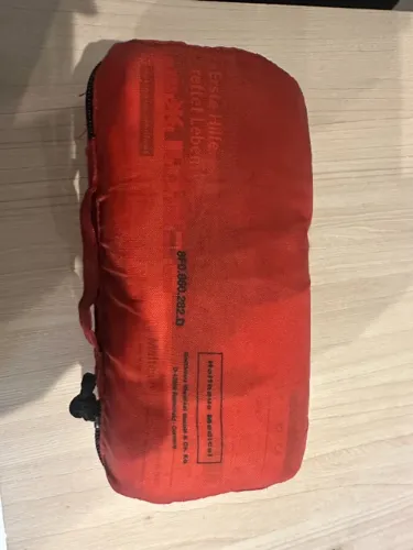 Kit de primeiro socorros AUDI