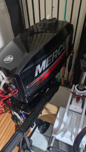 Motor 3.3hp Mercury 2 tempos<br>R$3.000