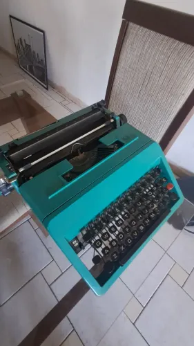 Maquina de escrrver Olivetti