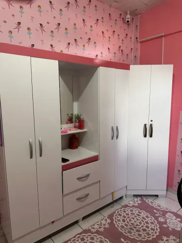 Guarda roupa infantil