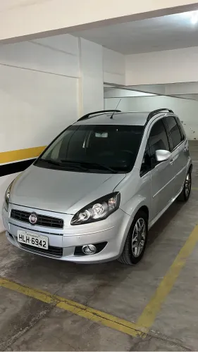 Fiat Idea Sporting Dualogic 1.8 Flex 16V 5P 2011