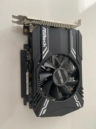PLACA DE VÍDEO RADEON RX 6400