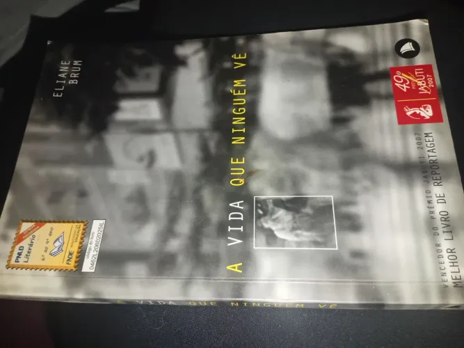 Livro- A vida que ninguém vê 