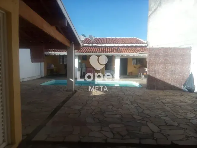 CASA A VENDA EM TERRAS DE BENVIRÁ COM PISCINA, 3 DORMITORIOS, 3 BANHEIROS, 3 VAGAS, 250M²,
