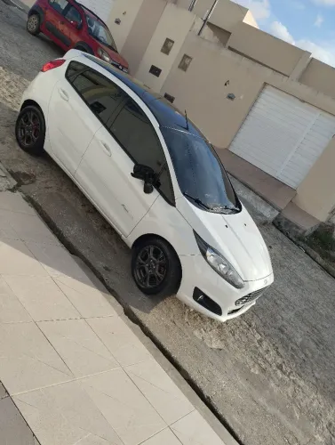 Ford Fiesta 1.5 16V Flex Mec. 5P 2014