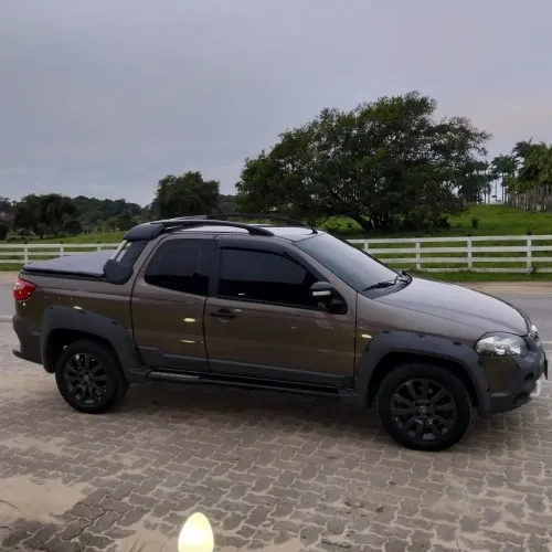 Fiat Strada Adventure1.8/ 1.8 Locker Flex CD 2015