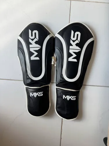 Caneleira Muay Thai Kickboxing MKS M
