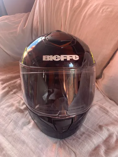 Capacete