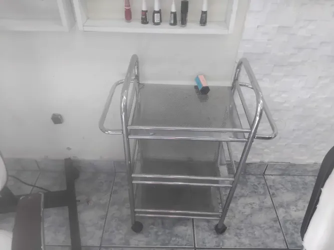 Vendo carrinho de manicure