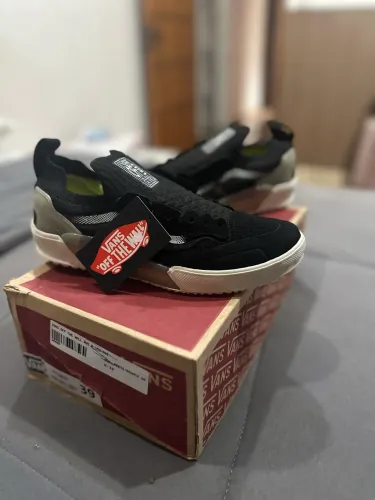 TÊNIS VANS NOVO NA CAIXA