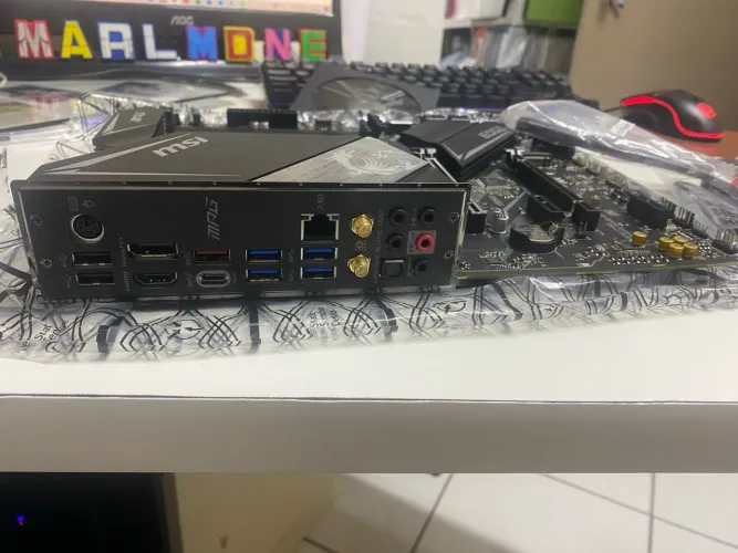 MPG Z490 Gaming Edge WiFi LGA1200