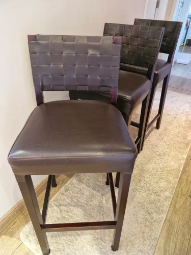 3 banquetas Tok&Stok