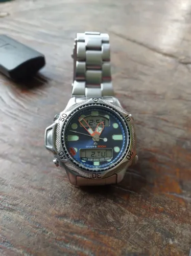 Citizen C500 azul tudo ok.