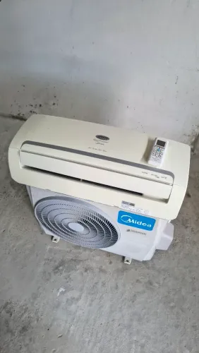 Vendo Split Midea Inverter 9.000 Btu/h