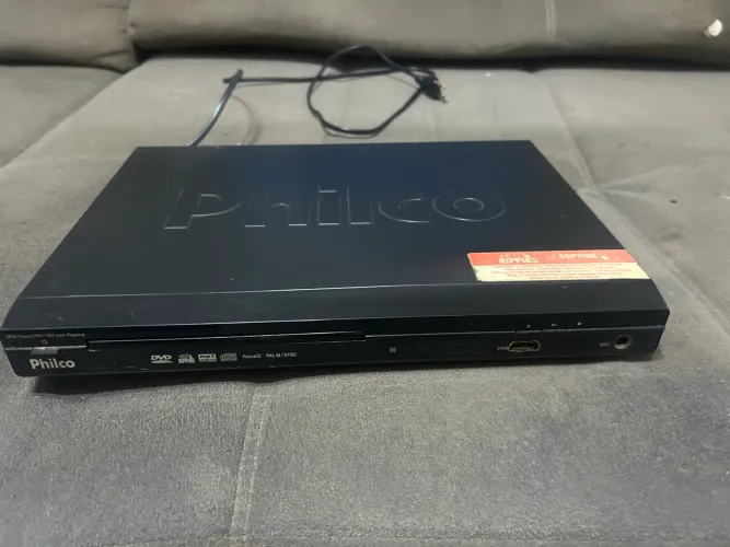 Dvd Player Philco Preto Com Entrada Av É Para 2 Joystick (Usado)