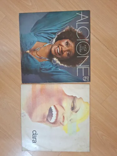 Lote 2 LPs Vinil Samba - Alcione (A Voz do Samba) + Clara Nunes (Clara 1981)