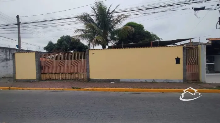 Casa + Loja à Venda no Centro de Potim-SP , a poucos metros da Praça Matriz