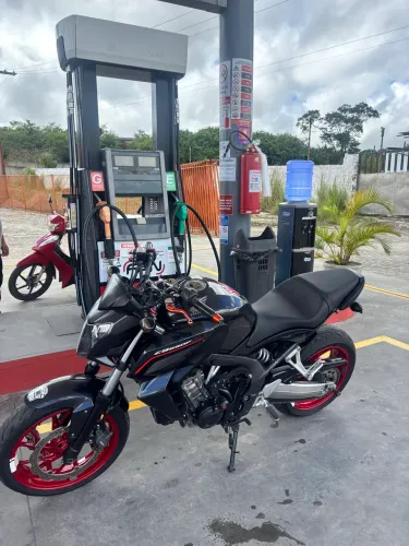 HONDA CB650F